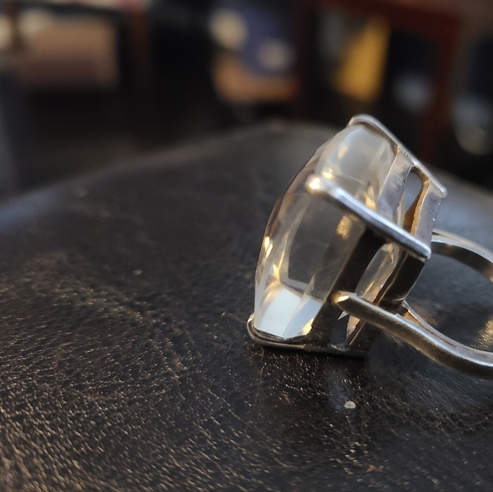 Large crystal quartz ring - Picture 2 of 5